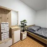 Center 2 Design *
