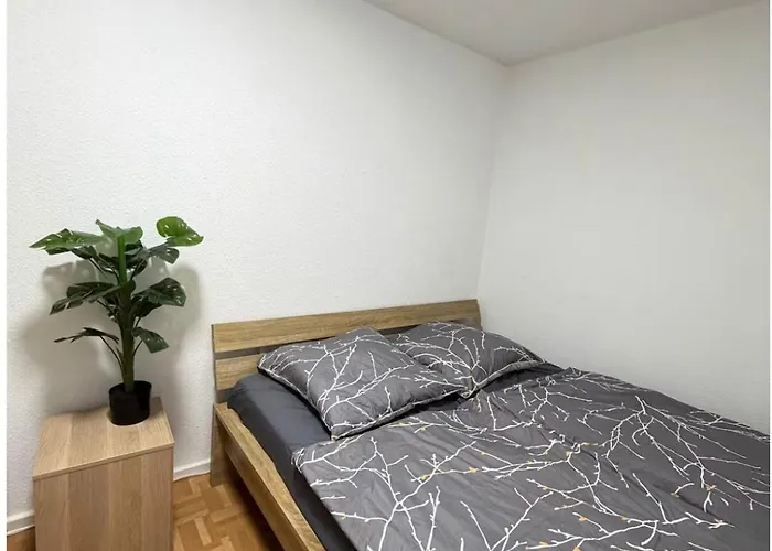 Center 2 Design